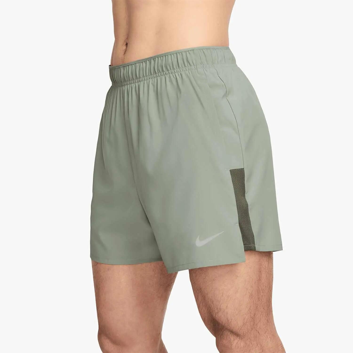 Challenger Hombre Dri-FIT 5 2/4