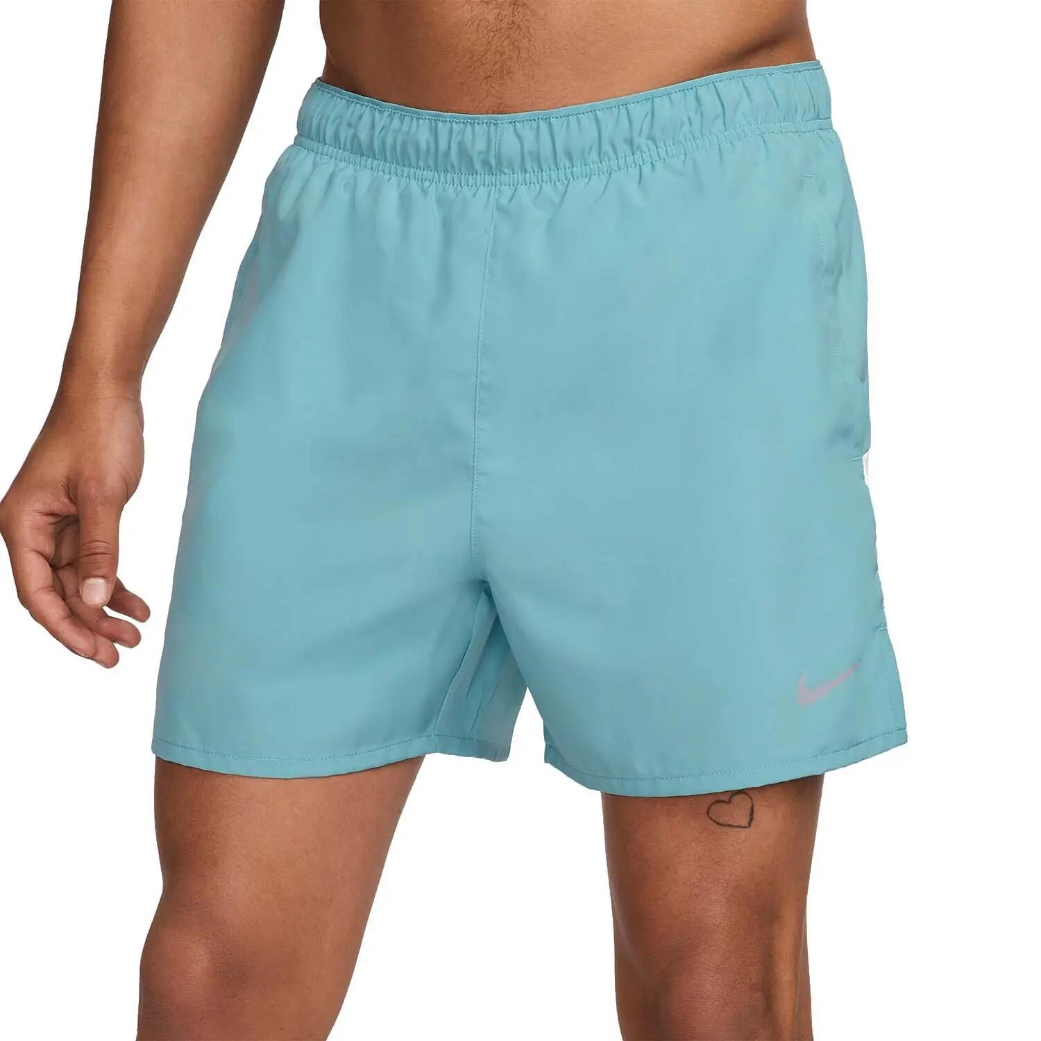 NIKE picture