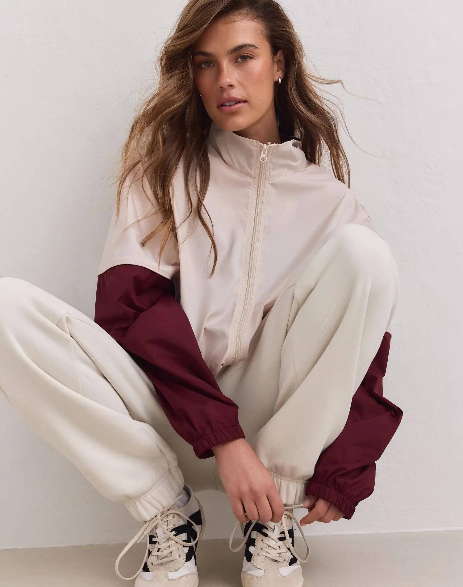 Mujer Chaqueta de Chándal Cortaviento Balance Burdeos 6/7