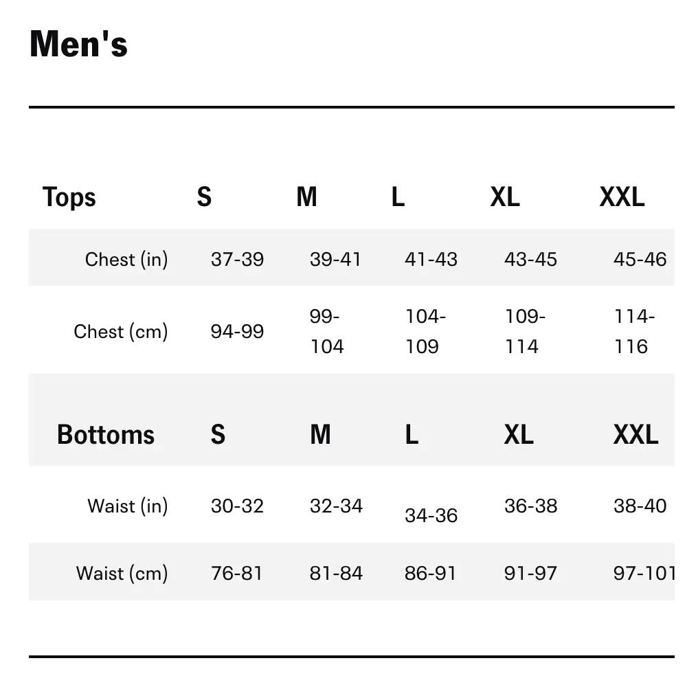 Camisola interior desportiva essencial de manga curta para homem 4/4