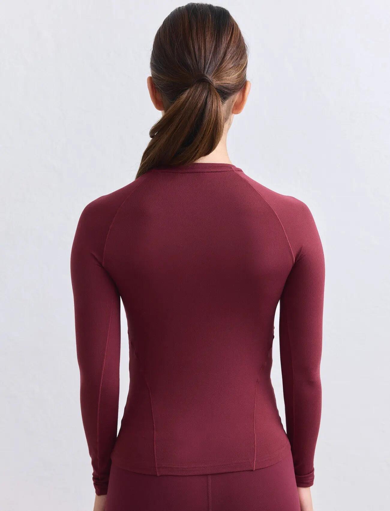 Dames top met lange mouwen ultrazacht sneldrogend rekbaar in 4 richtingen rood 3/7