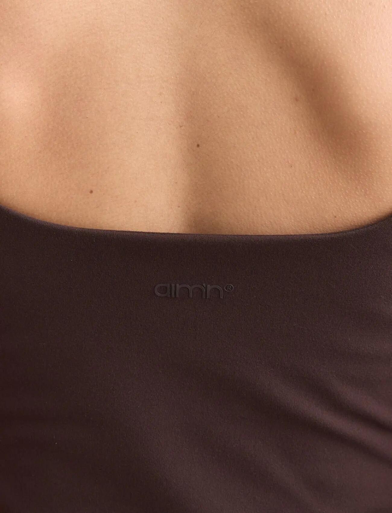 Camiseta Mujer Second Skin Evacua Sudor Copas Extraíbles Sense Chocolate 7/7