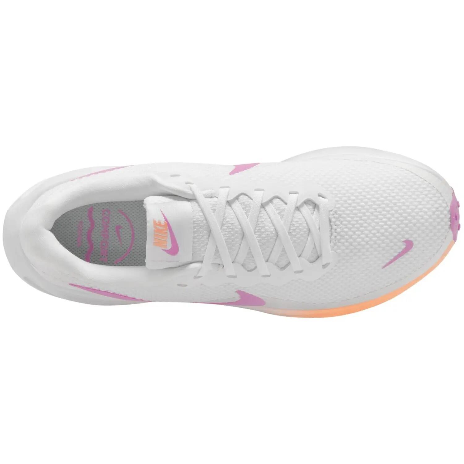 Nike W Revolution 8 4/4