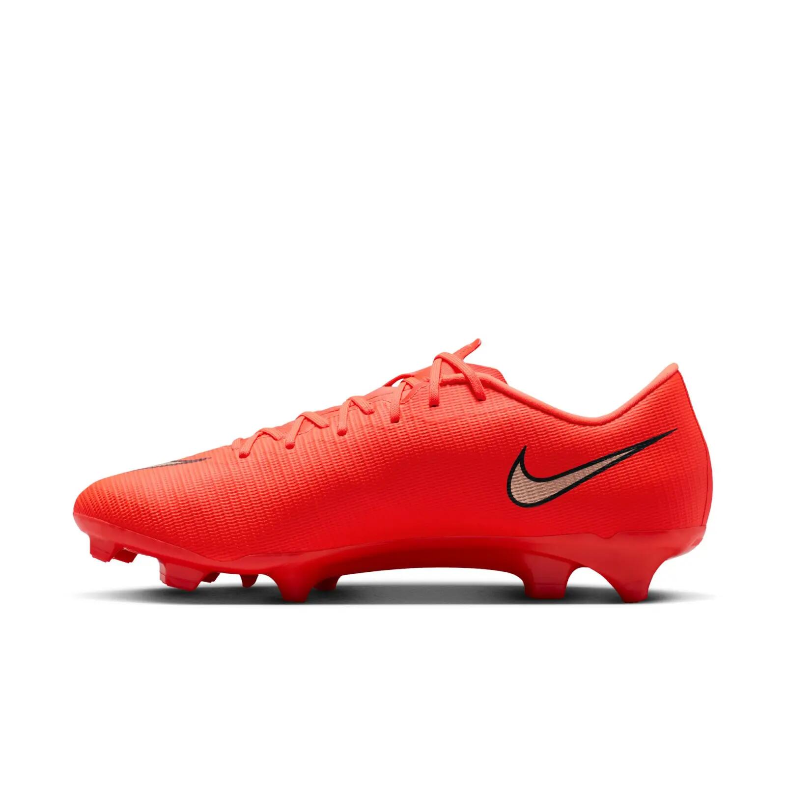 Labdarúgó cipő Nike Mercurial Vapor 17 Academy FG/MG 8/11