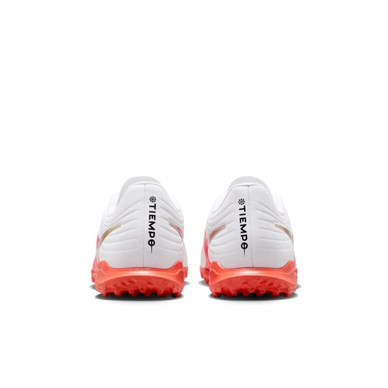 Ghete fotbal Nike Tiempo Maestro Club TF