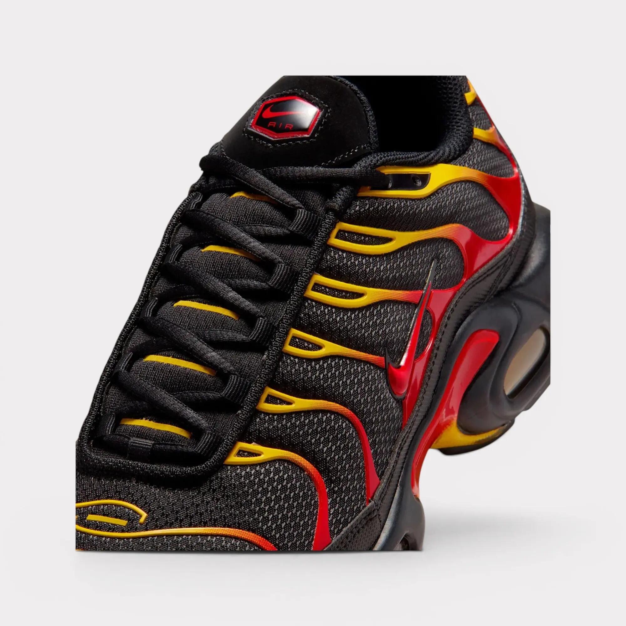 Nike Air Max Plus - Black University Gold 7/7
