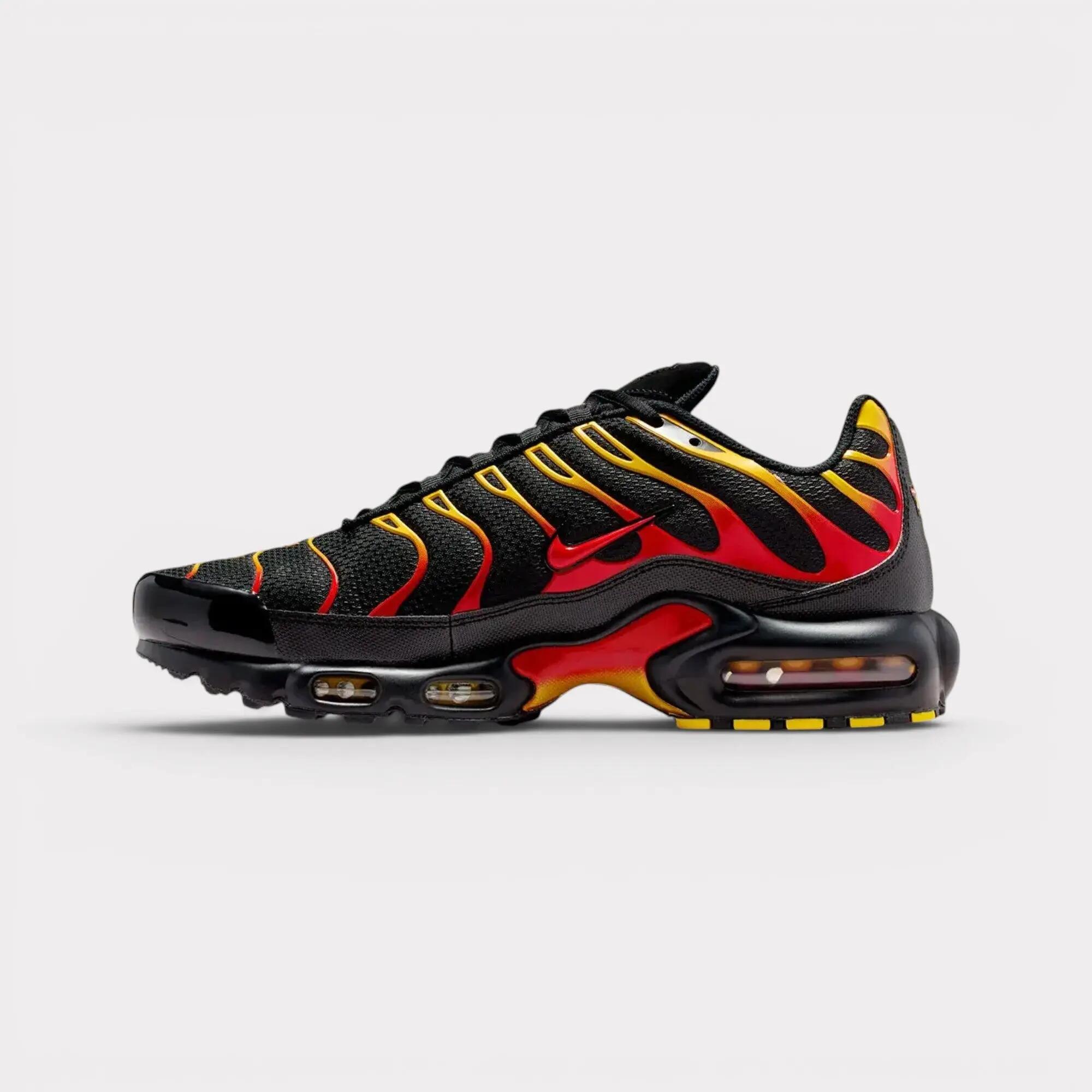 Nike Air Max Plus - Black University Gold 3/7