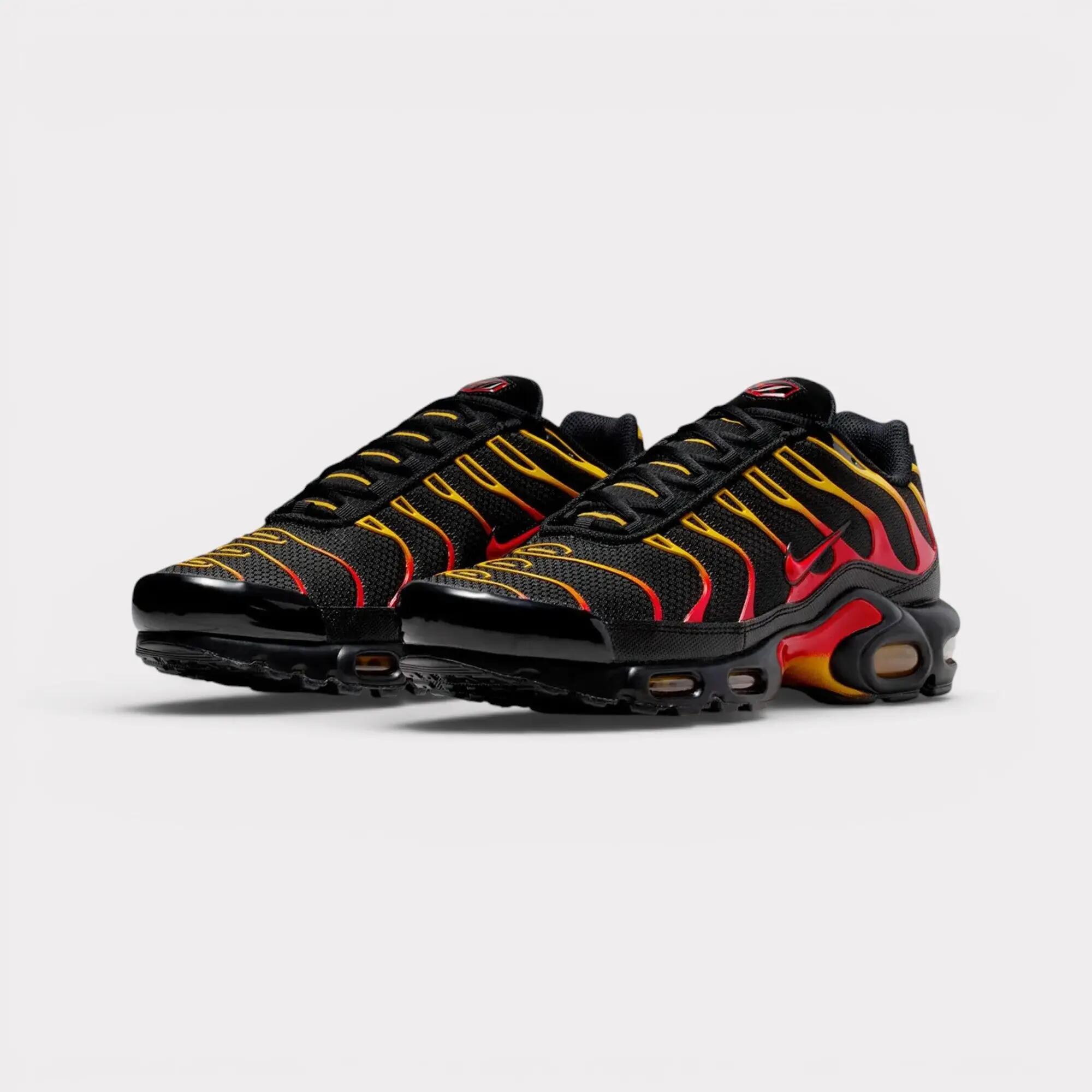 Nike Air Max Plus - Black University Gold 2/7