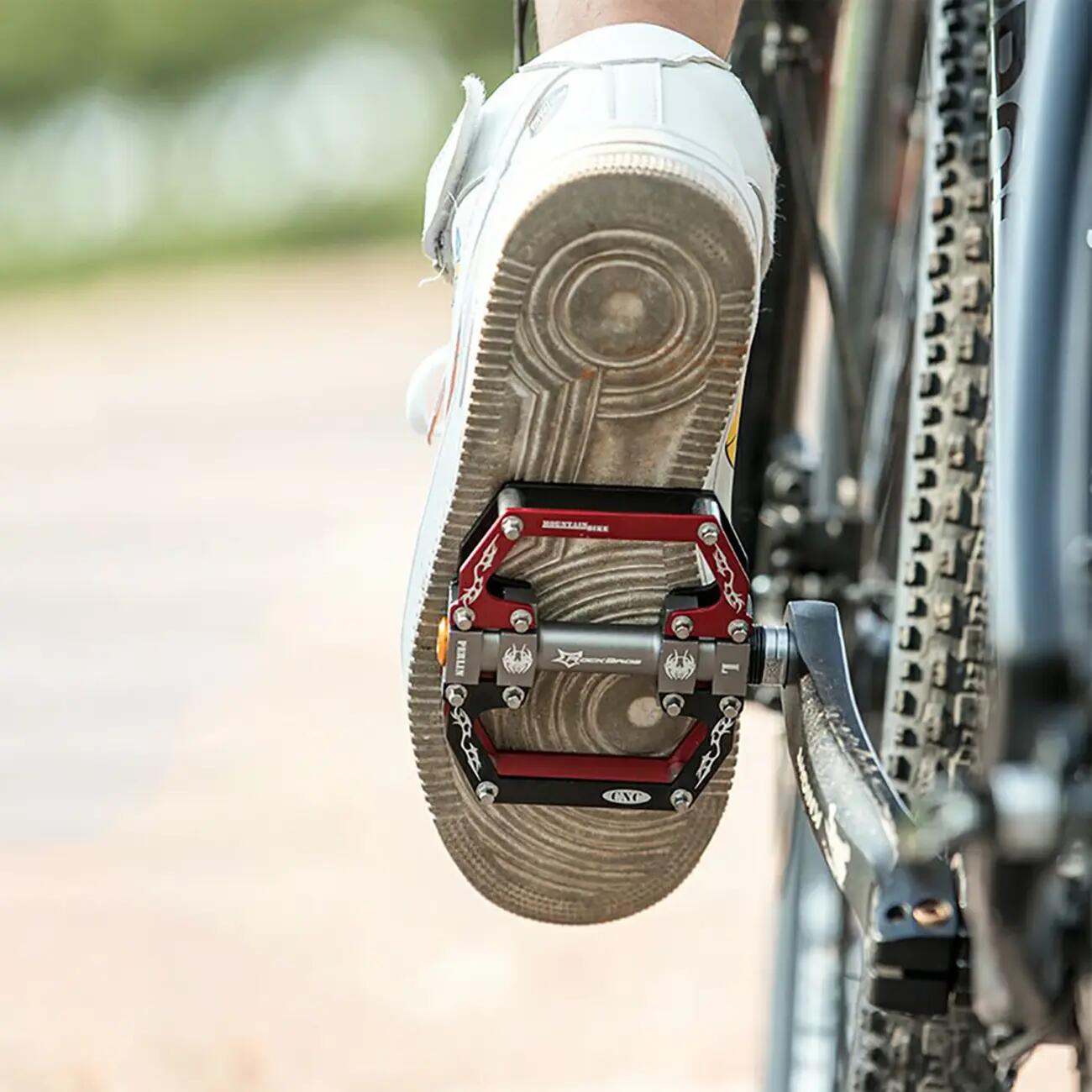 Pedały rowerowe aluminiowe z uszczelnianymi łożyskami 3/7