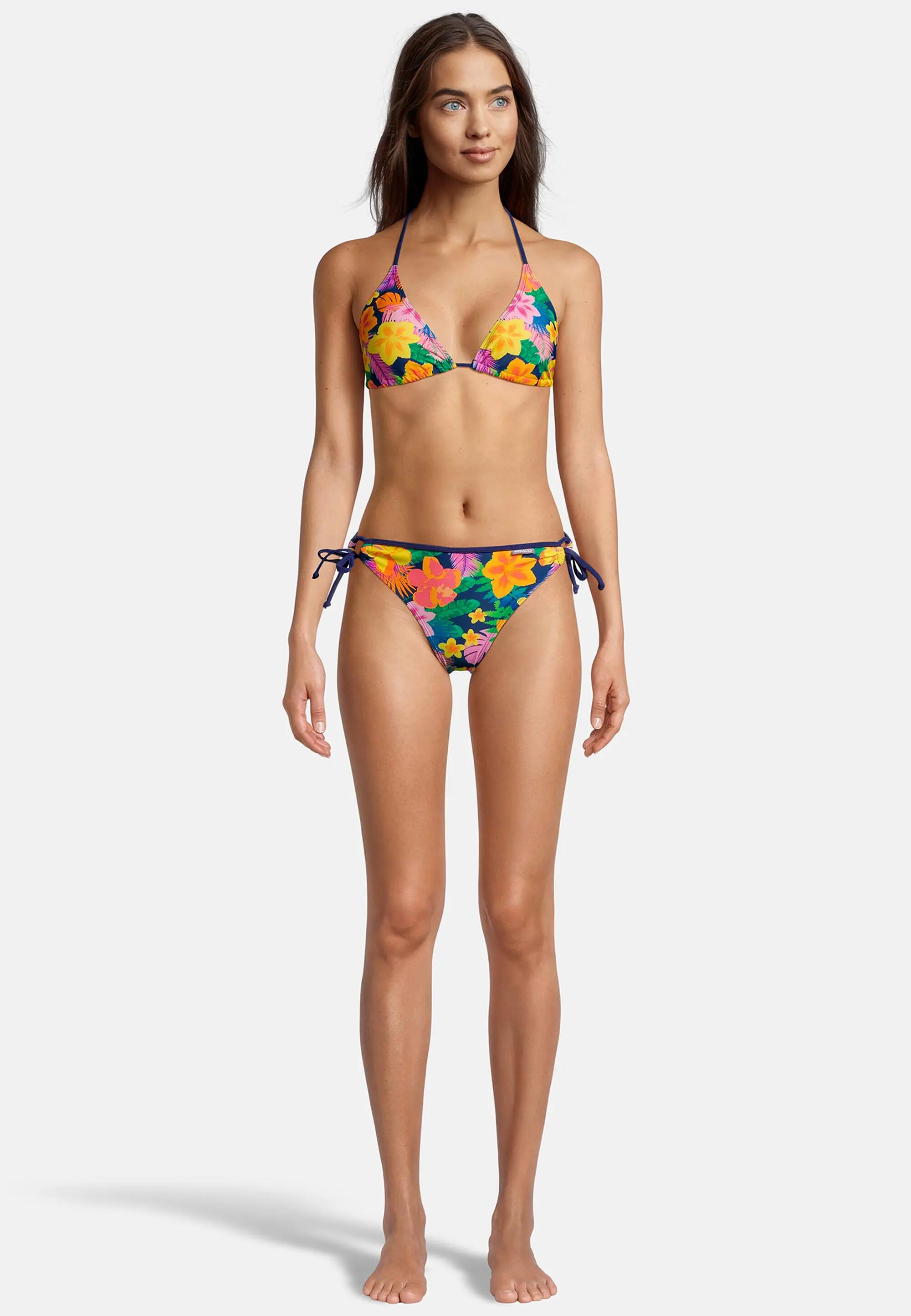 Bikini Summer Flowers 8/10