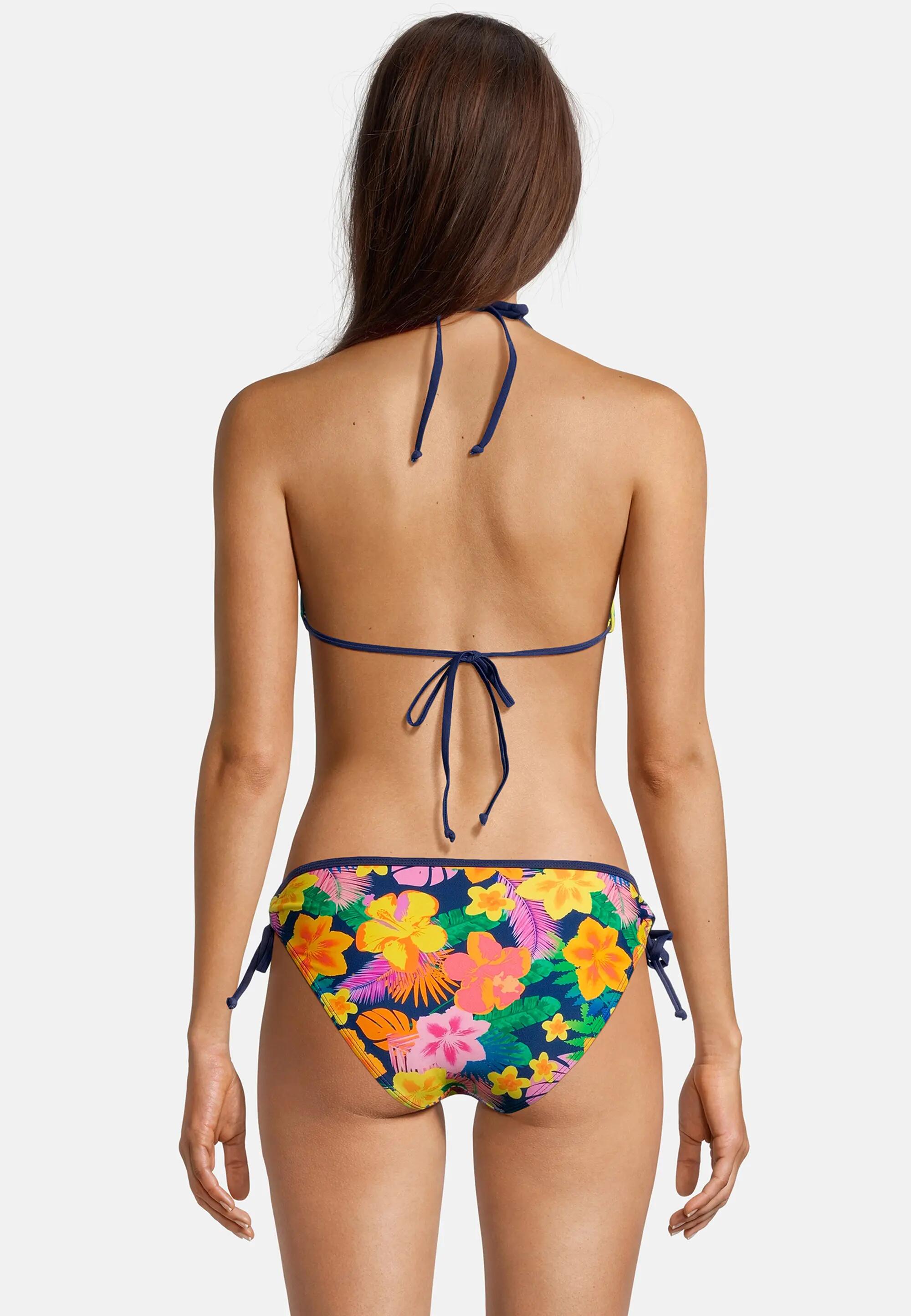 Bikini Summer Flowers 6/10