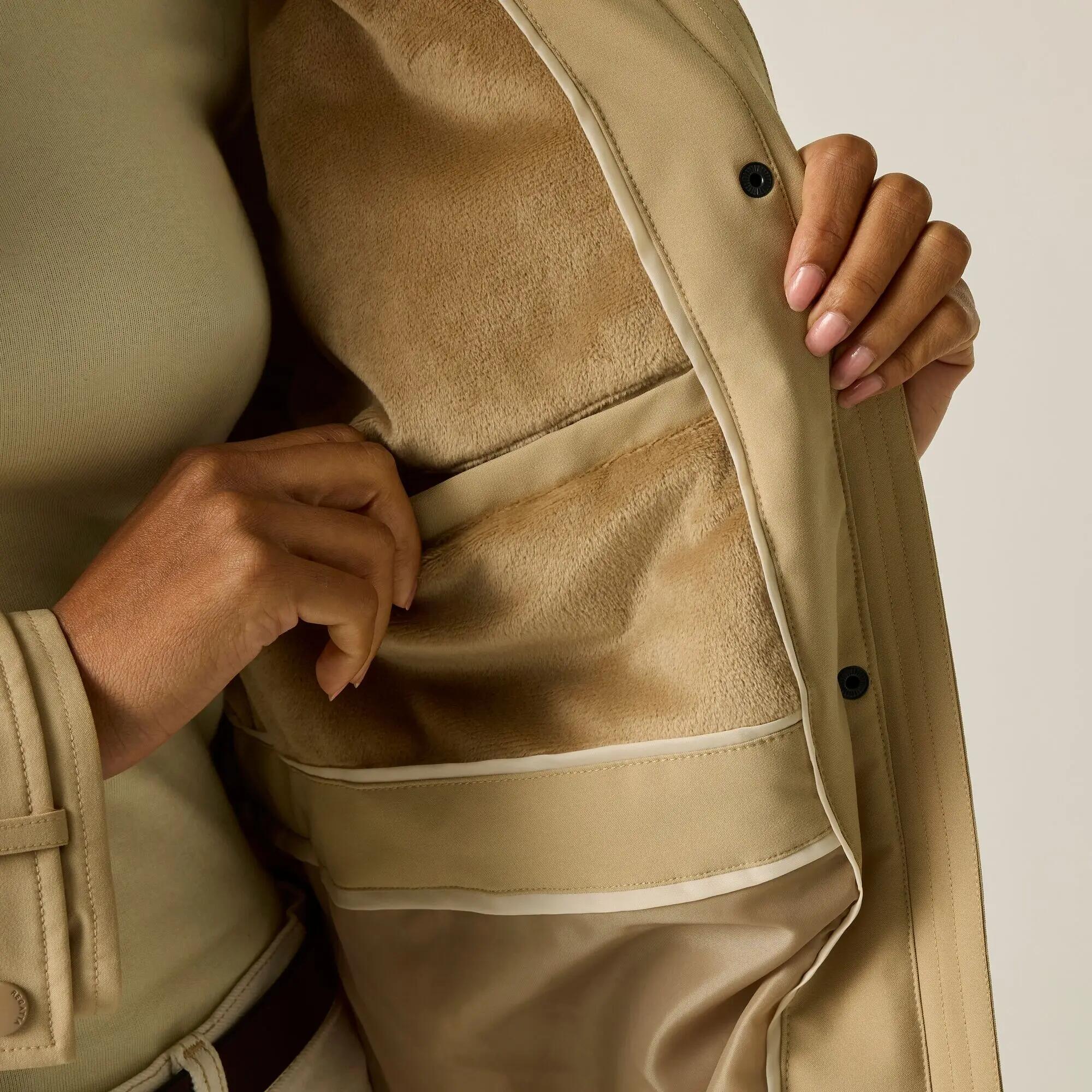 Damen Yasira wasserdichte isolierte Jacke 8/14