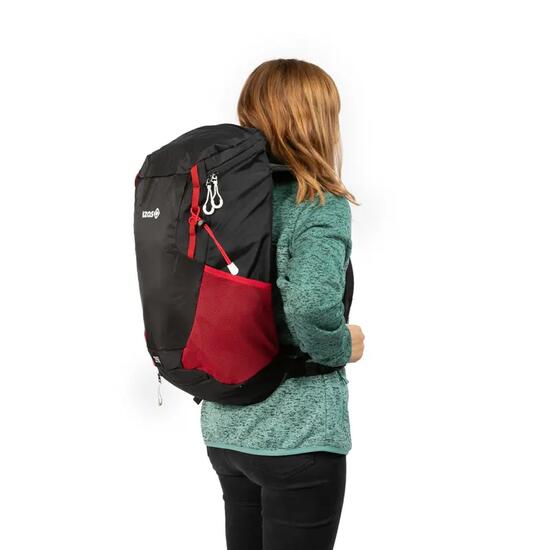 Trekking en wandel rugzak Izas Novax M, meerdere zakken, inhoud 25 liter