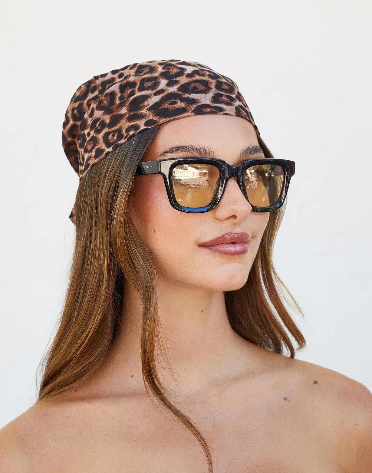 HAWKERS - Lunettes de soleil pour homme et femme ONE UPTOWN - BLACK HONEY 7/8