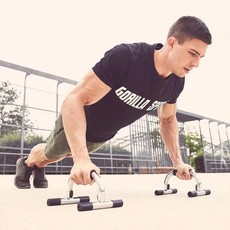 Manere Push-Up