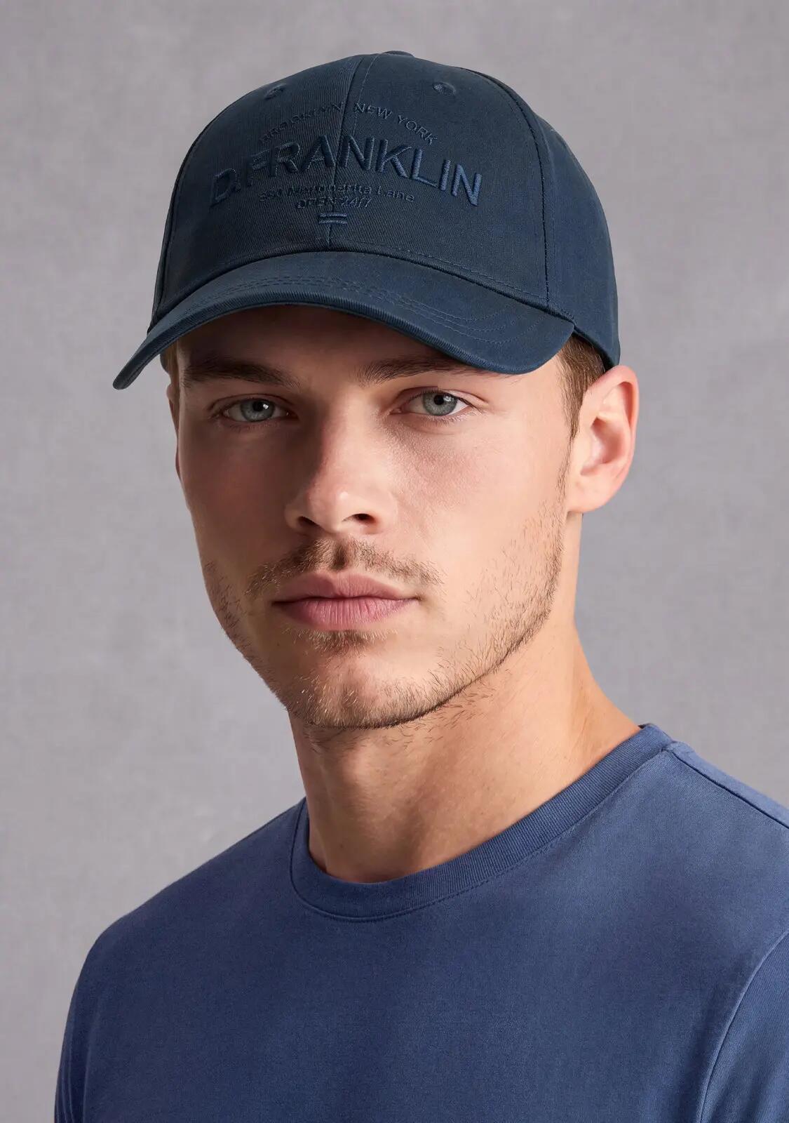 Gorra Brooklyn Unisex Color Azul Marino 3/5