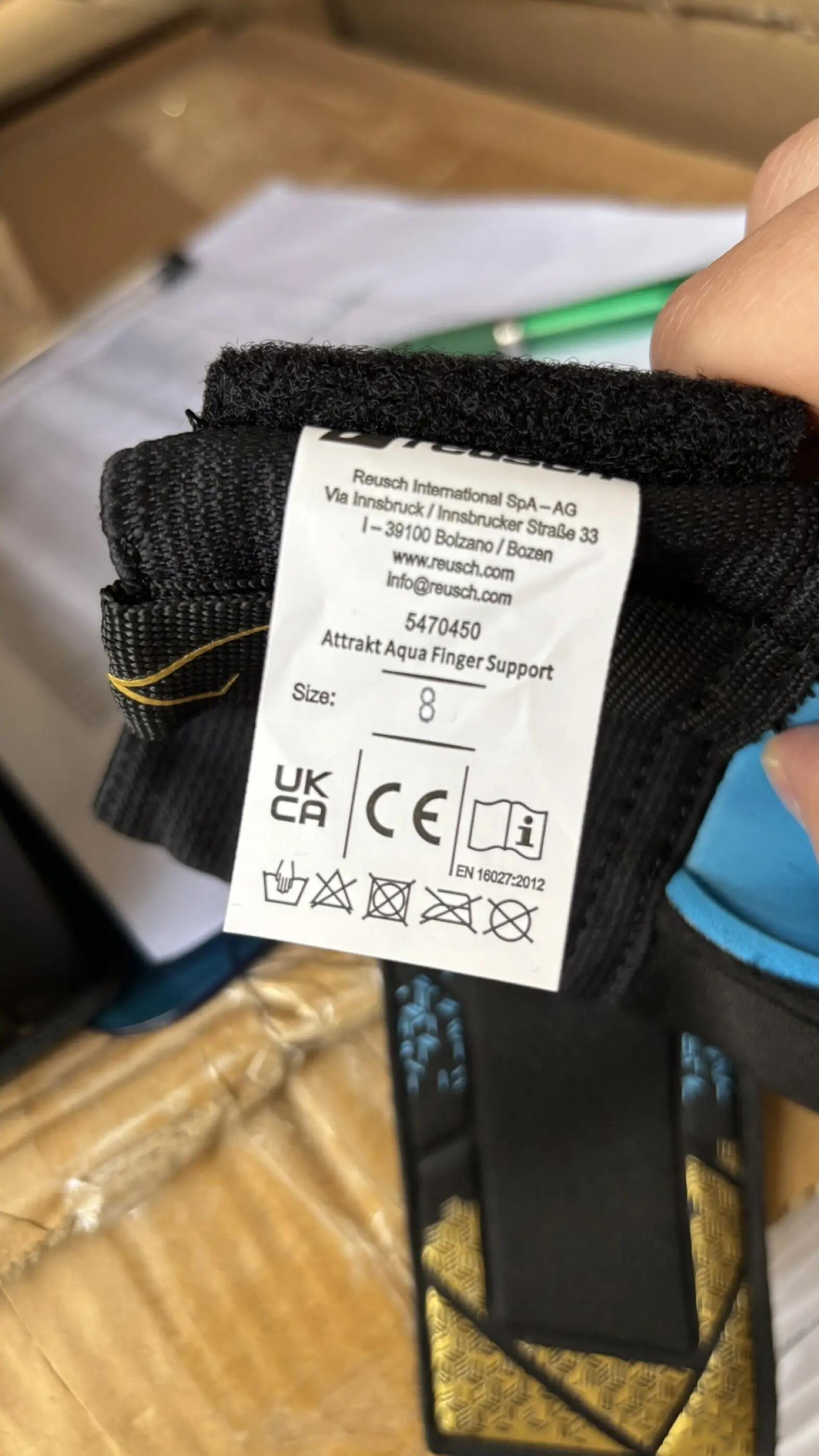REUSCH Gants de gardien Attrakt Aqua Finger Support 6/7