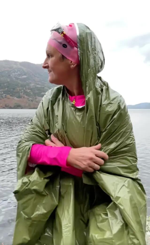Poncho emergenza verde 4 pz, coperta termica sopravvivenza impermeabile 10/14