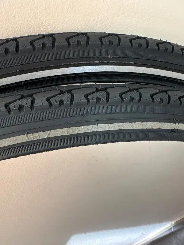 Tussen Particulieren - 2 nieuwe buitenbanden 28inch 3/3