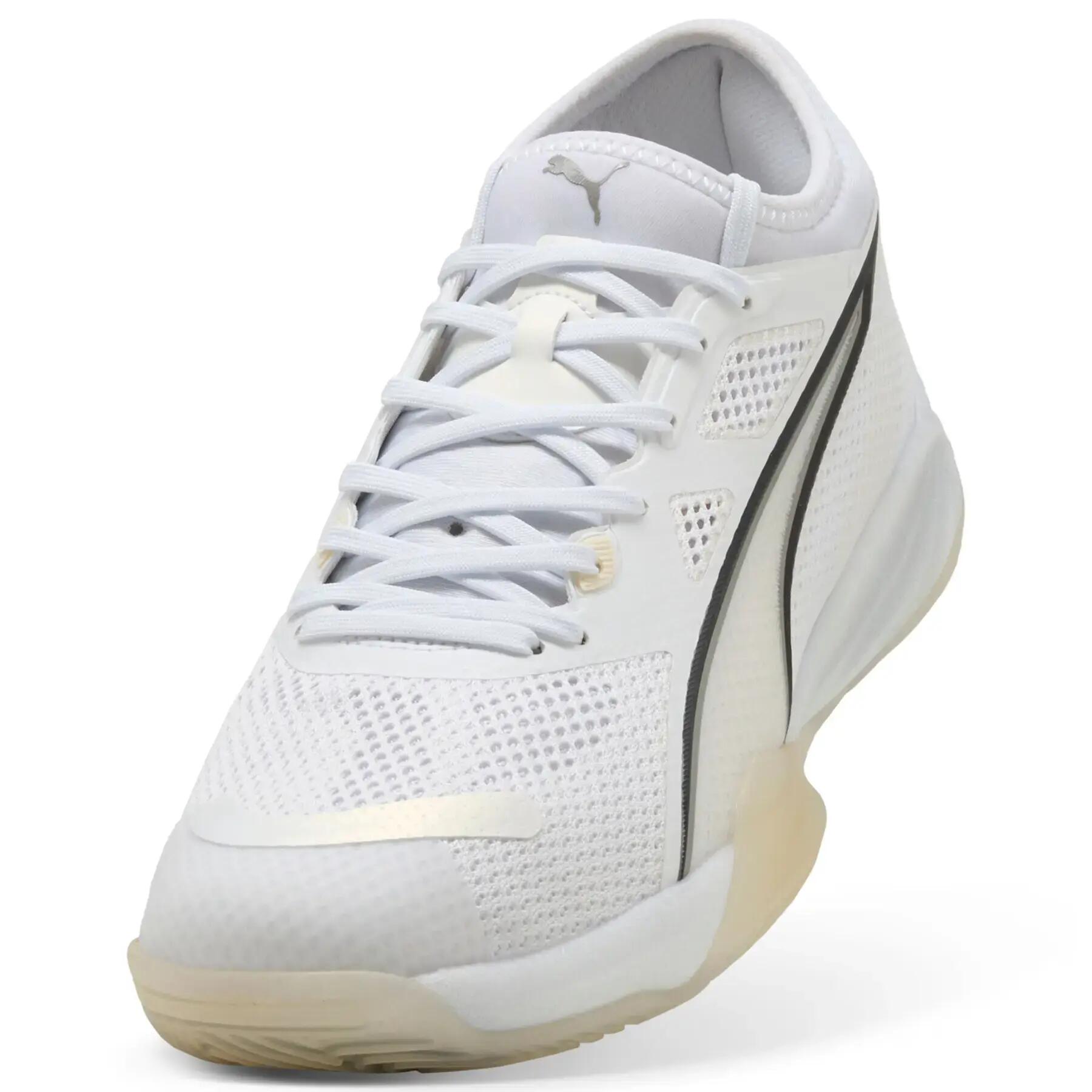Hallenschuhe Puma Eliminate Nitro SQD 4 4/6