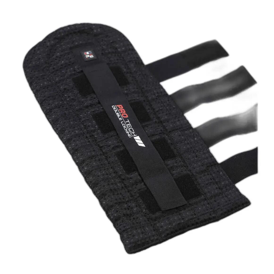 Quilted Tail Guard with double lock Premier Equine 2/4