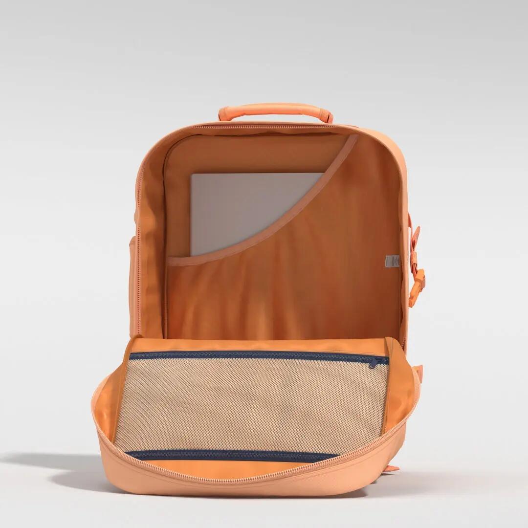 Cestovní batoh CabinZero Classic 44L 7/13