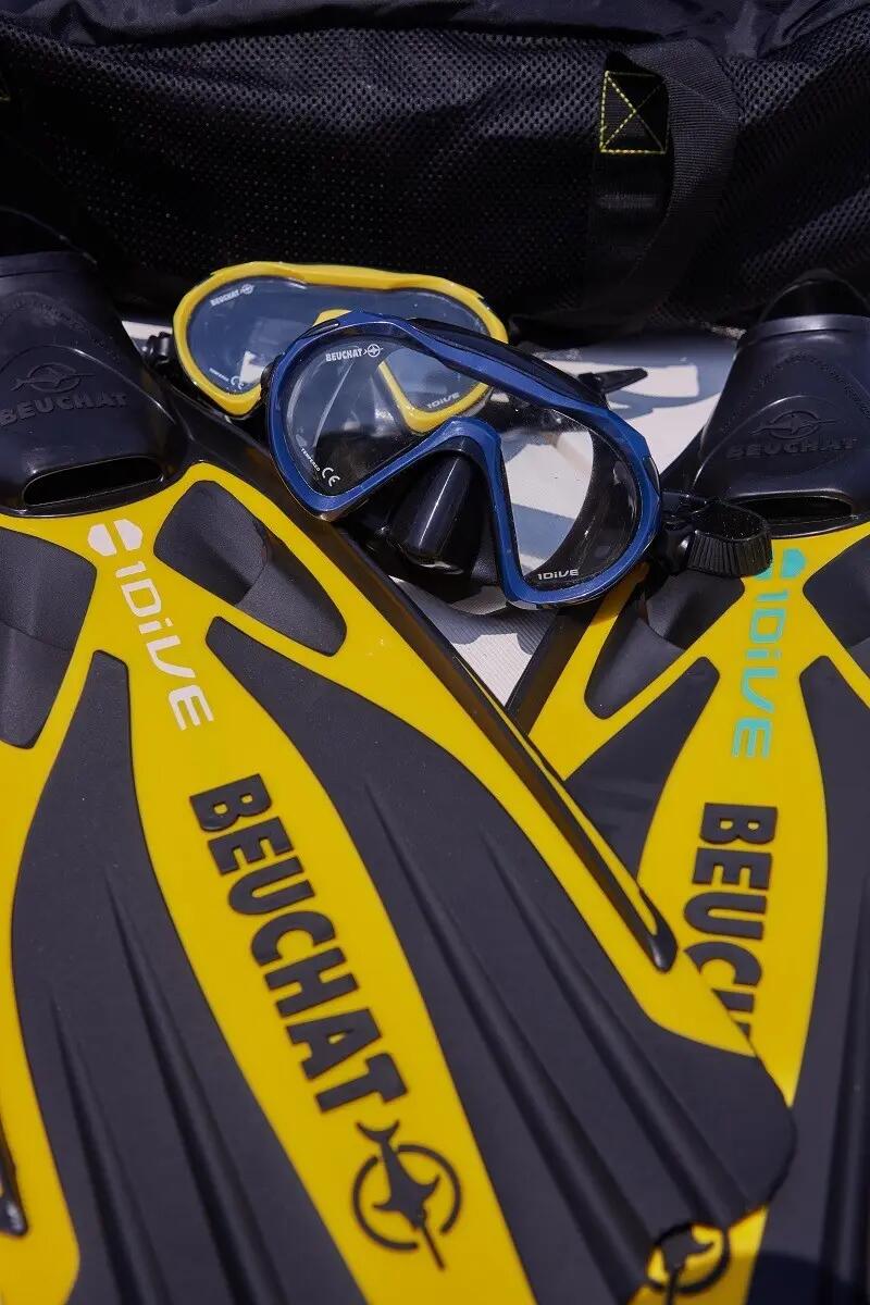 Masque de plongée 1Dive silicone noir jaune Beuchat 4/4