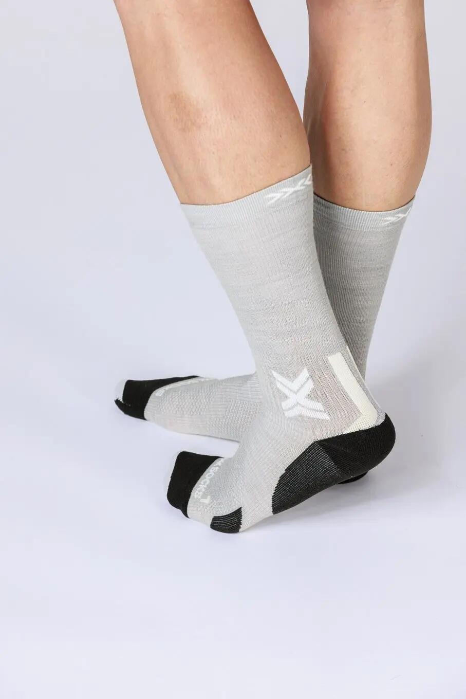X-Socks Run Discover Merino Crew Socks Grey/Light Sand 5/5