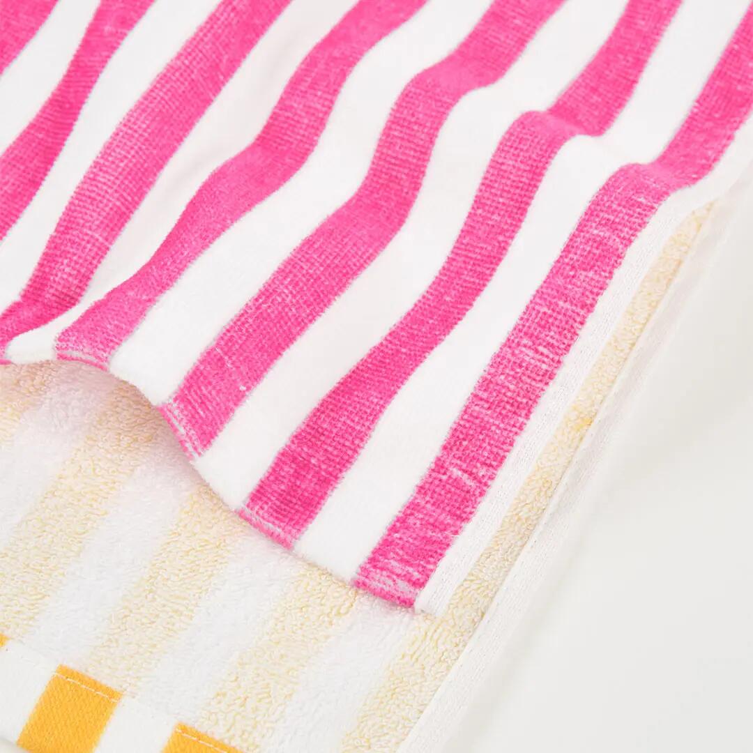 Toalla con capucha de felpa para bebé niña con estampado de frutas 4/4