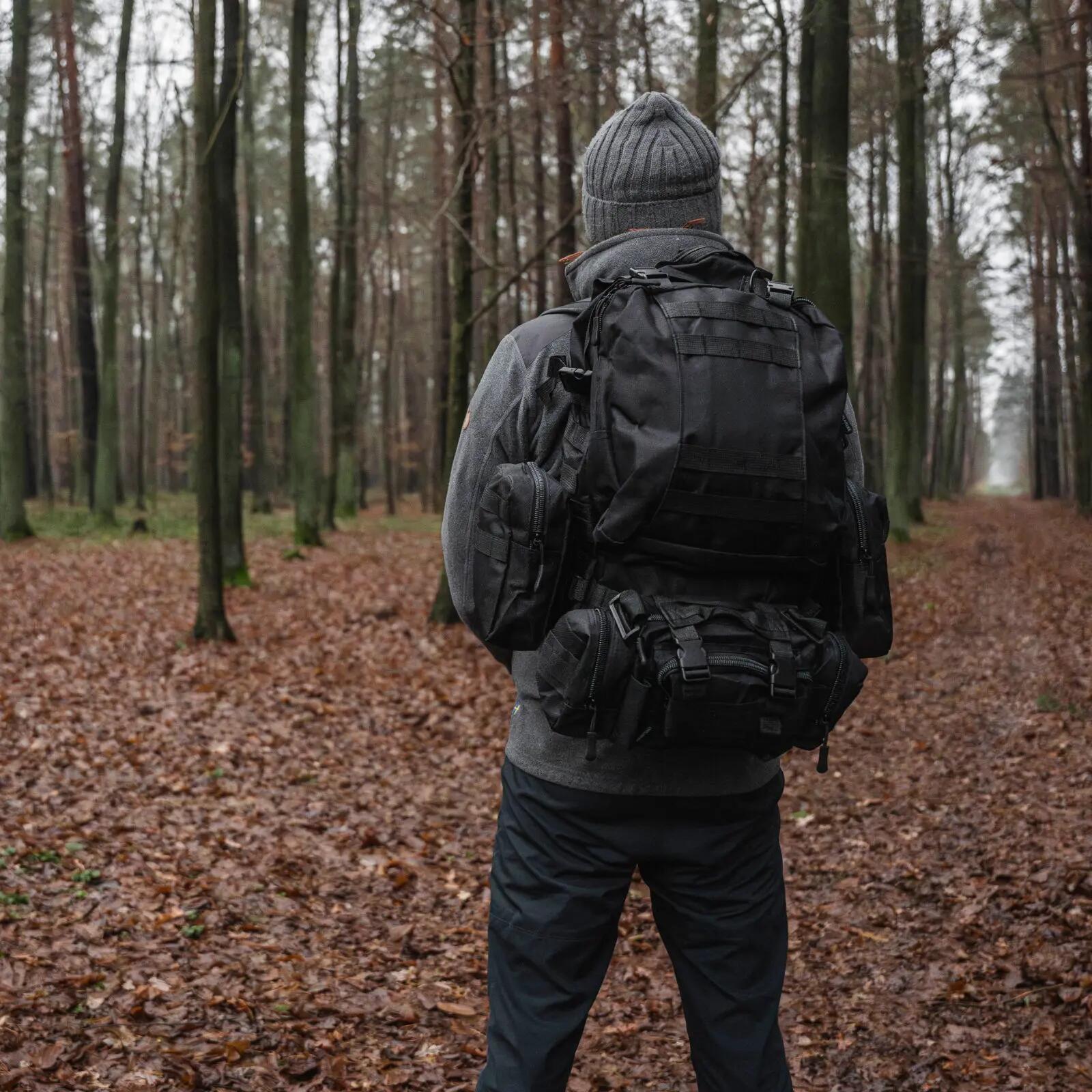 Mochila de sobrevivência OFFLANDER 38L preta para caminhadas 5/6