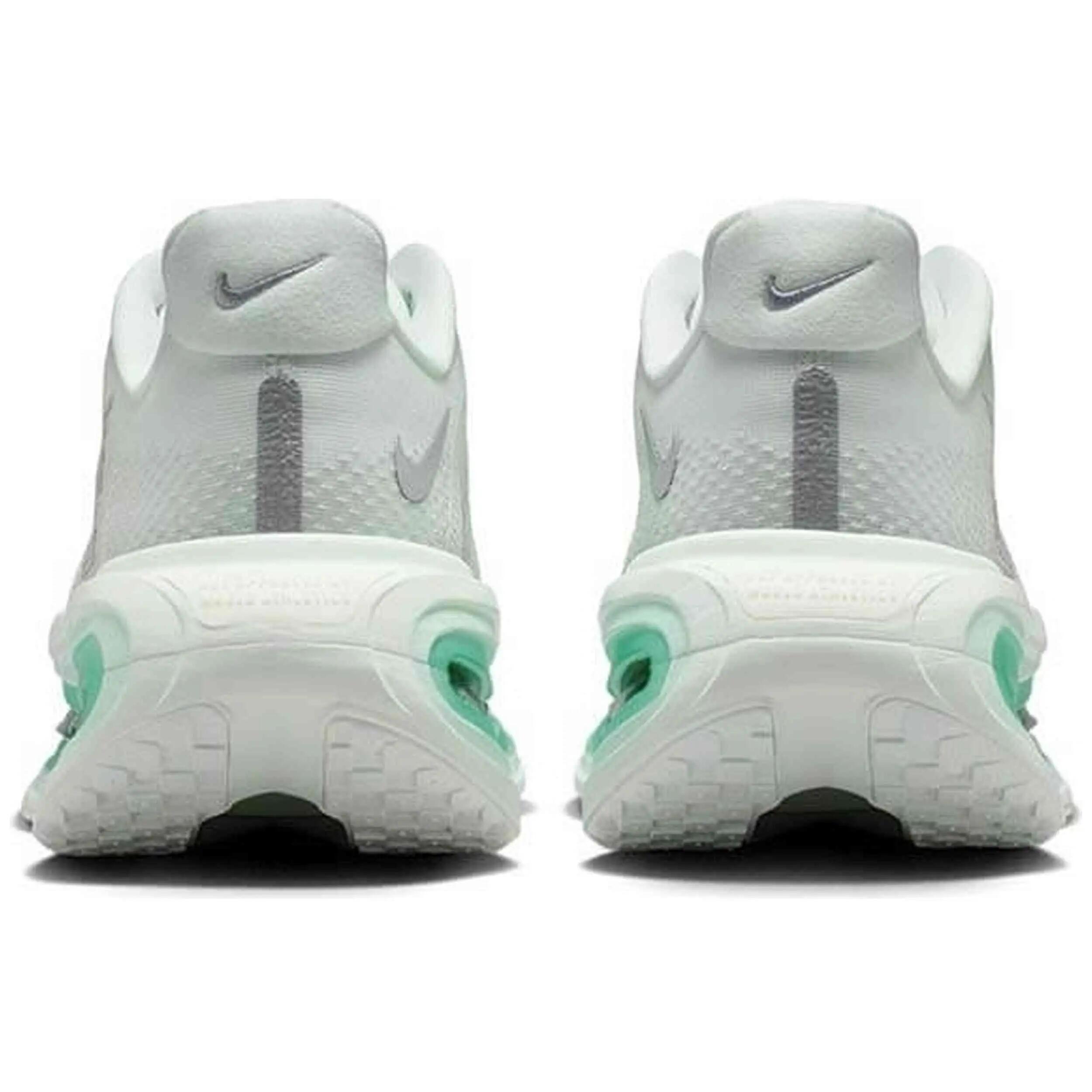 Tênis de corrida Nike modelo Nike Vomero Premium W "Barely Green" para mulheres 4/5