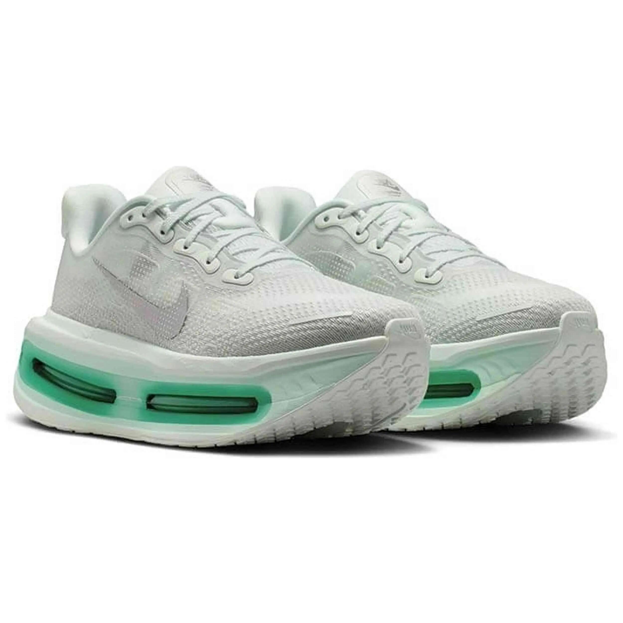 Tênis de corrida Nike modelo Nike Vomero Premium W "Barely Green" para mulheres 3/5