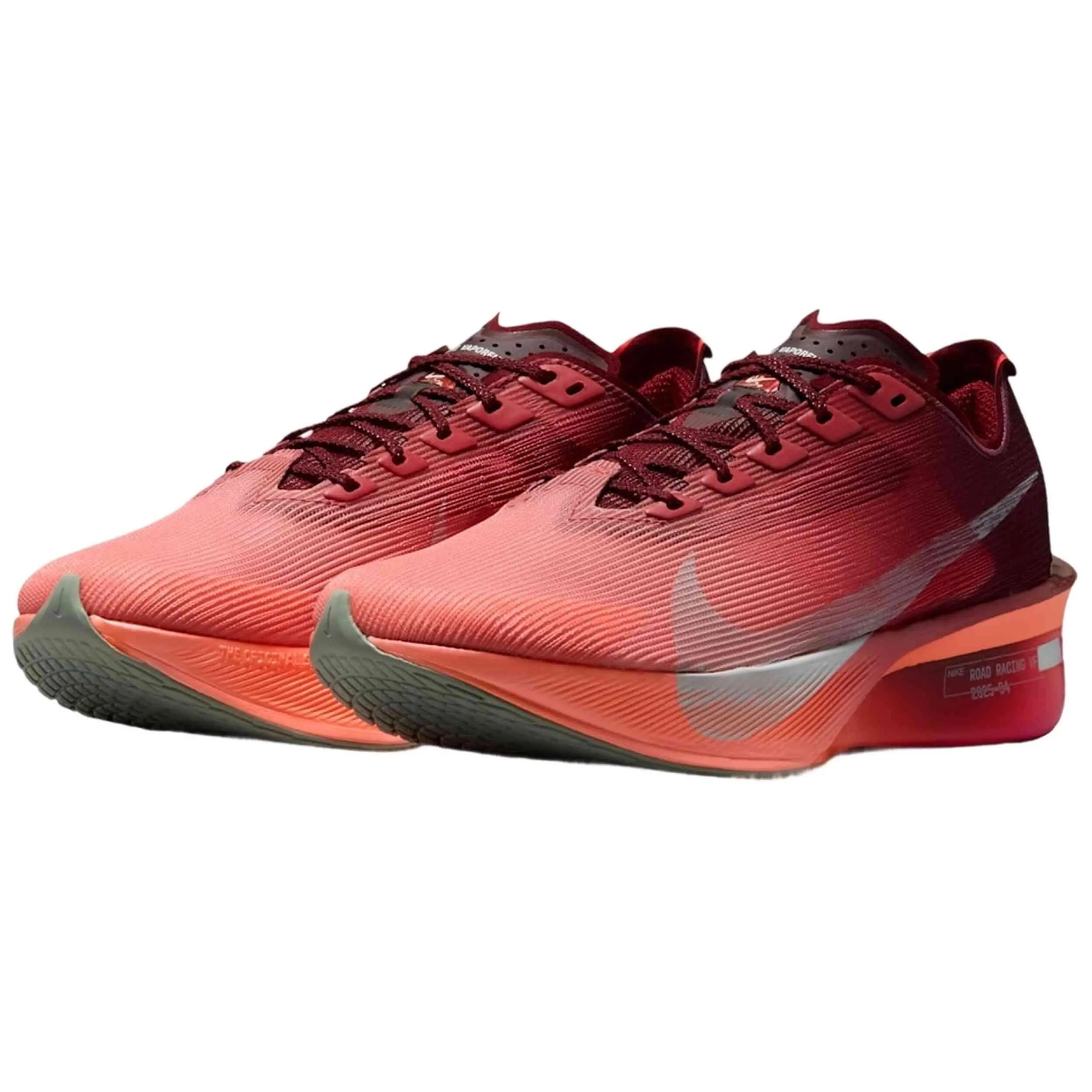 Chaussures de course Nike modèle IR2311-600 pour femmes 5/5