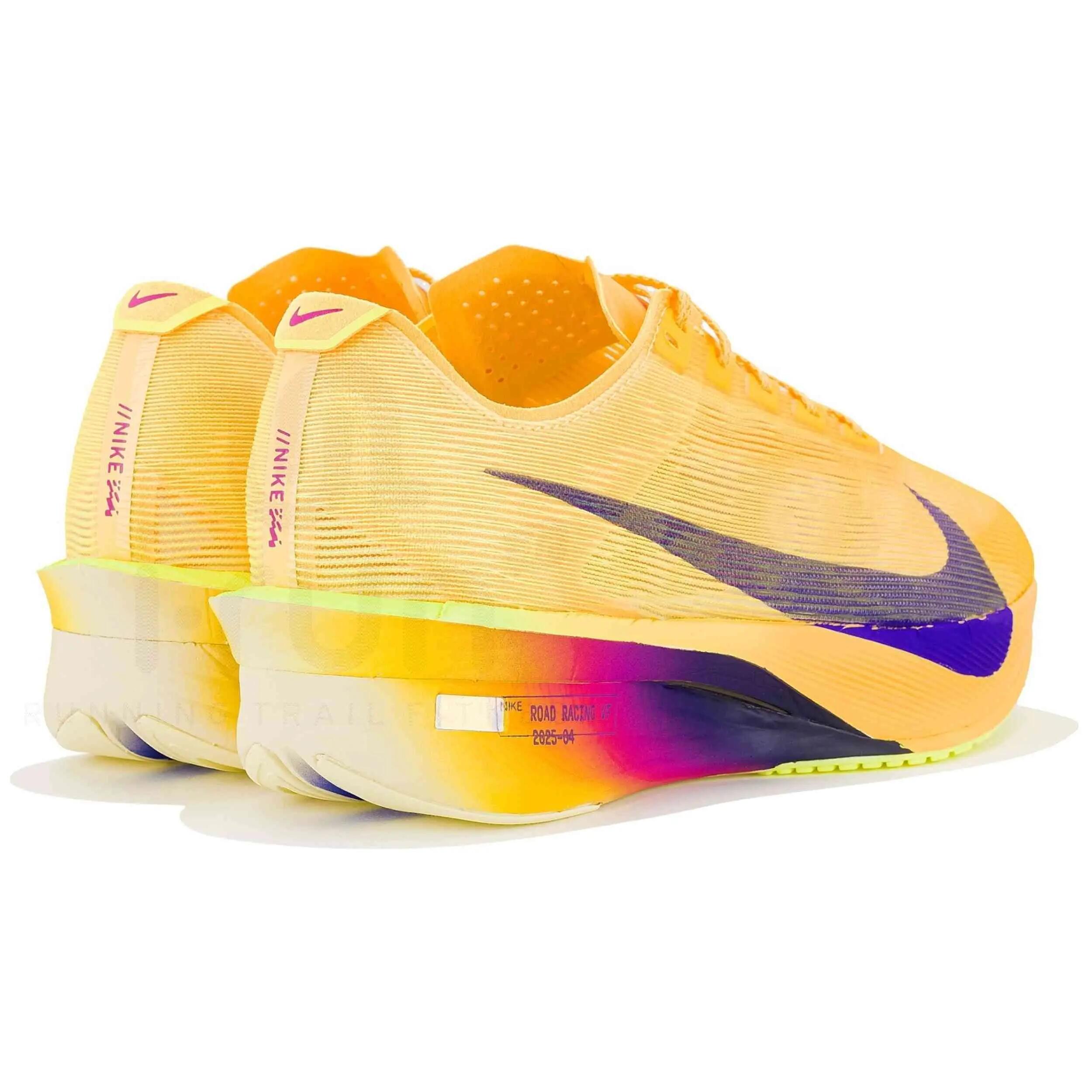 Chaussures de course Nike modèle Zoomx Vaporfly Next 4% "Citron Pulse pour homme 4/4