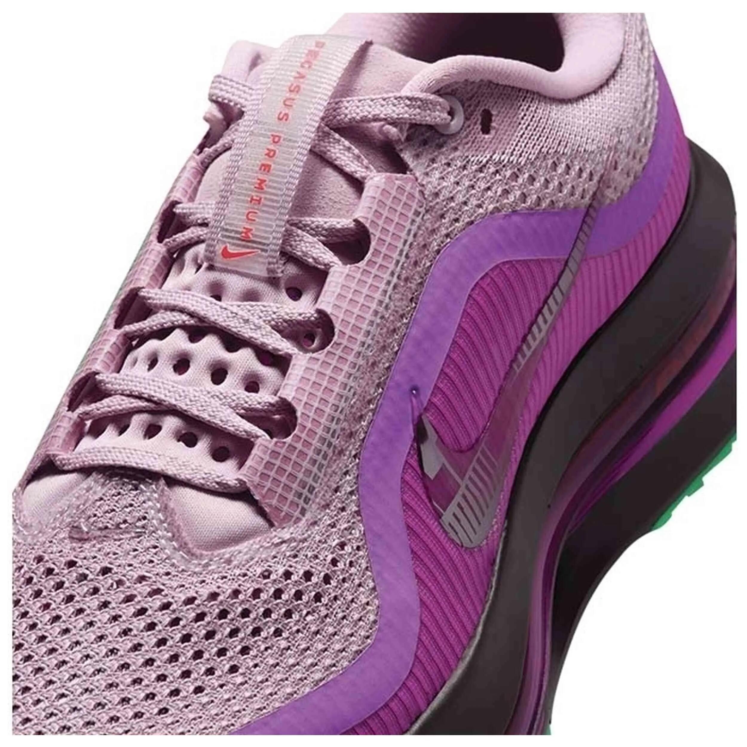 Chaussures de course Nike modèle Nike Pegasus Premium "Faith Kipyego pour femmes 2/5