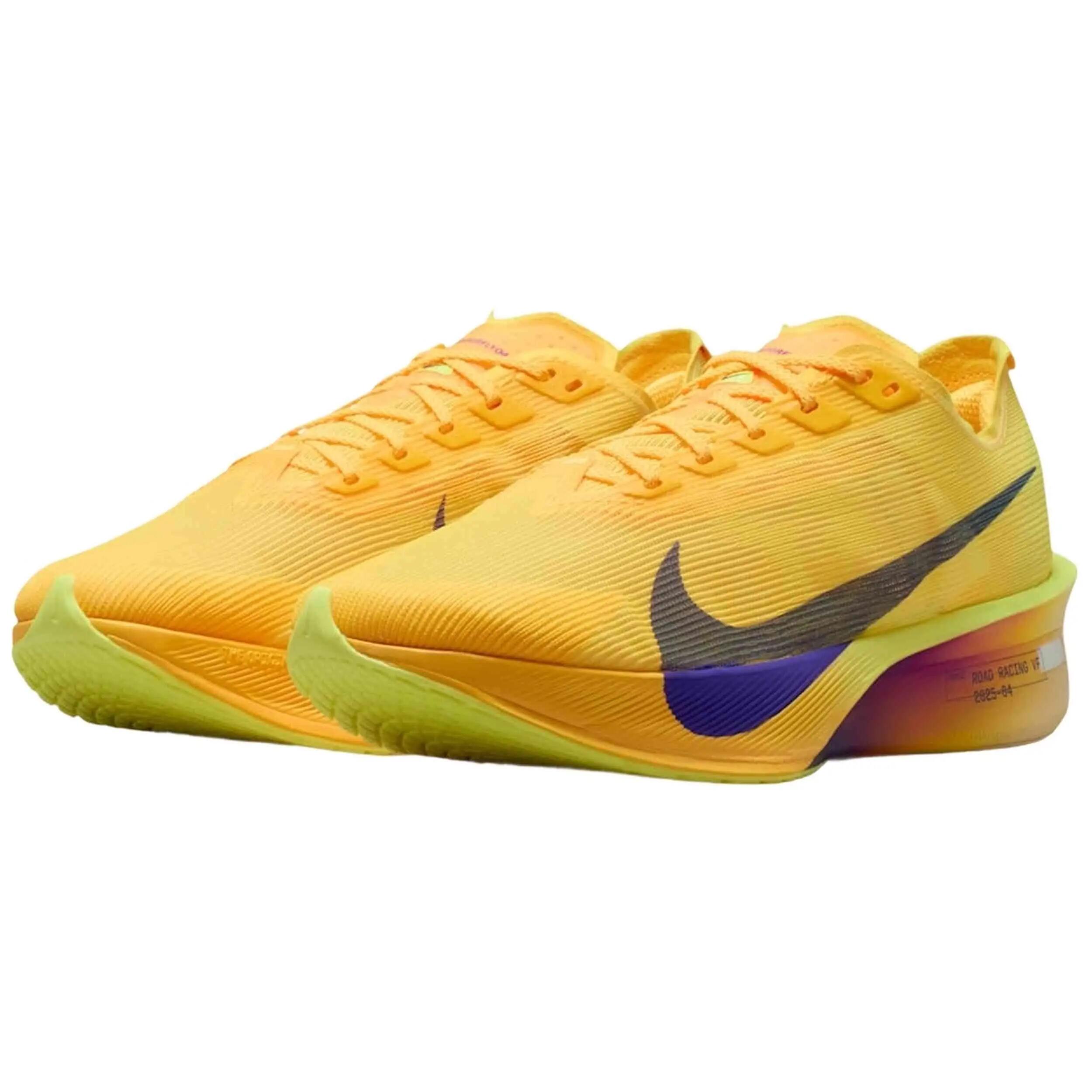 Chaussures de course Nike modèle HF6412-800 pour femmes 5/5