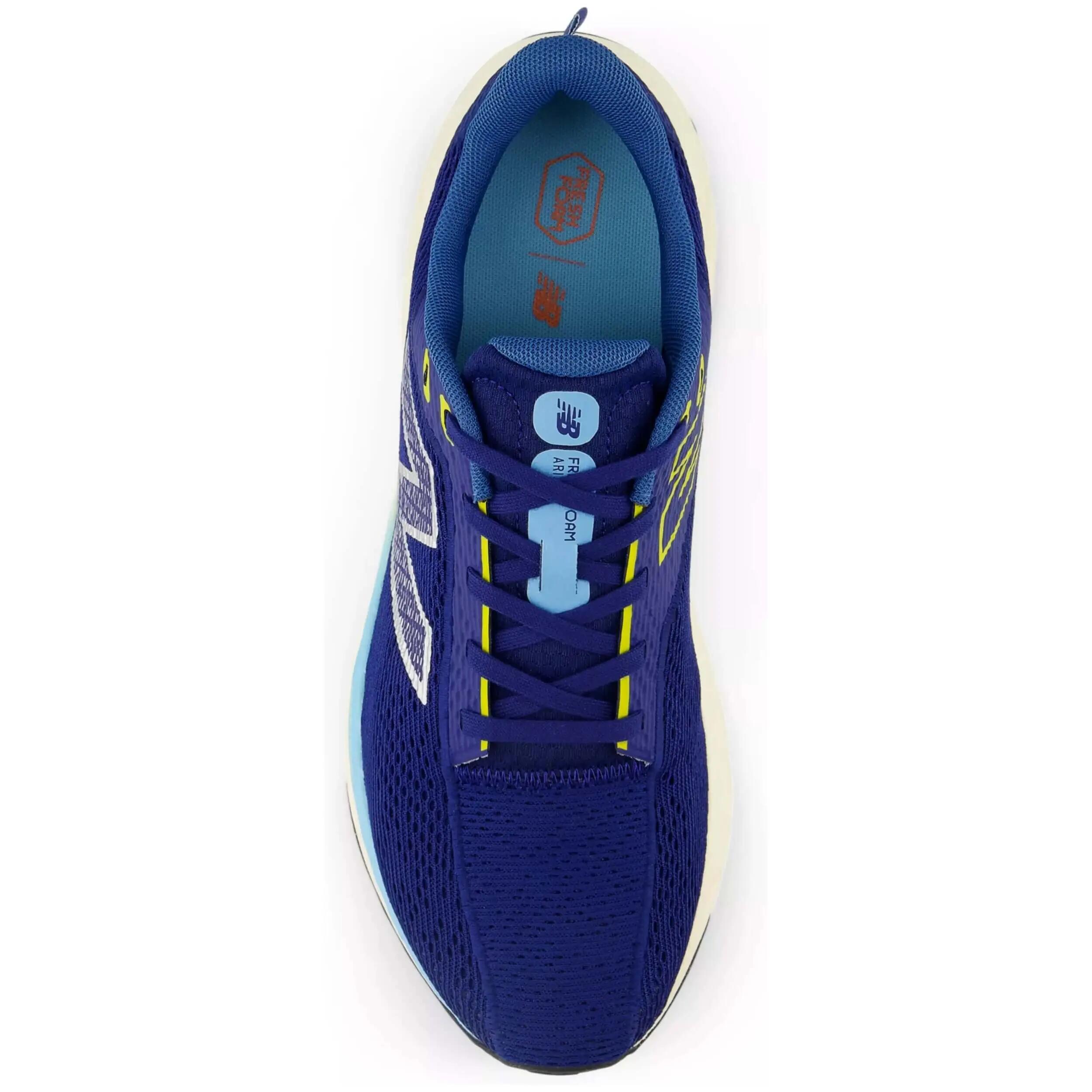 Tênis de corrida New balance modelo MARISYB4_D para homem 4/5