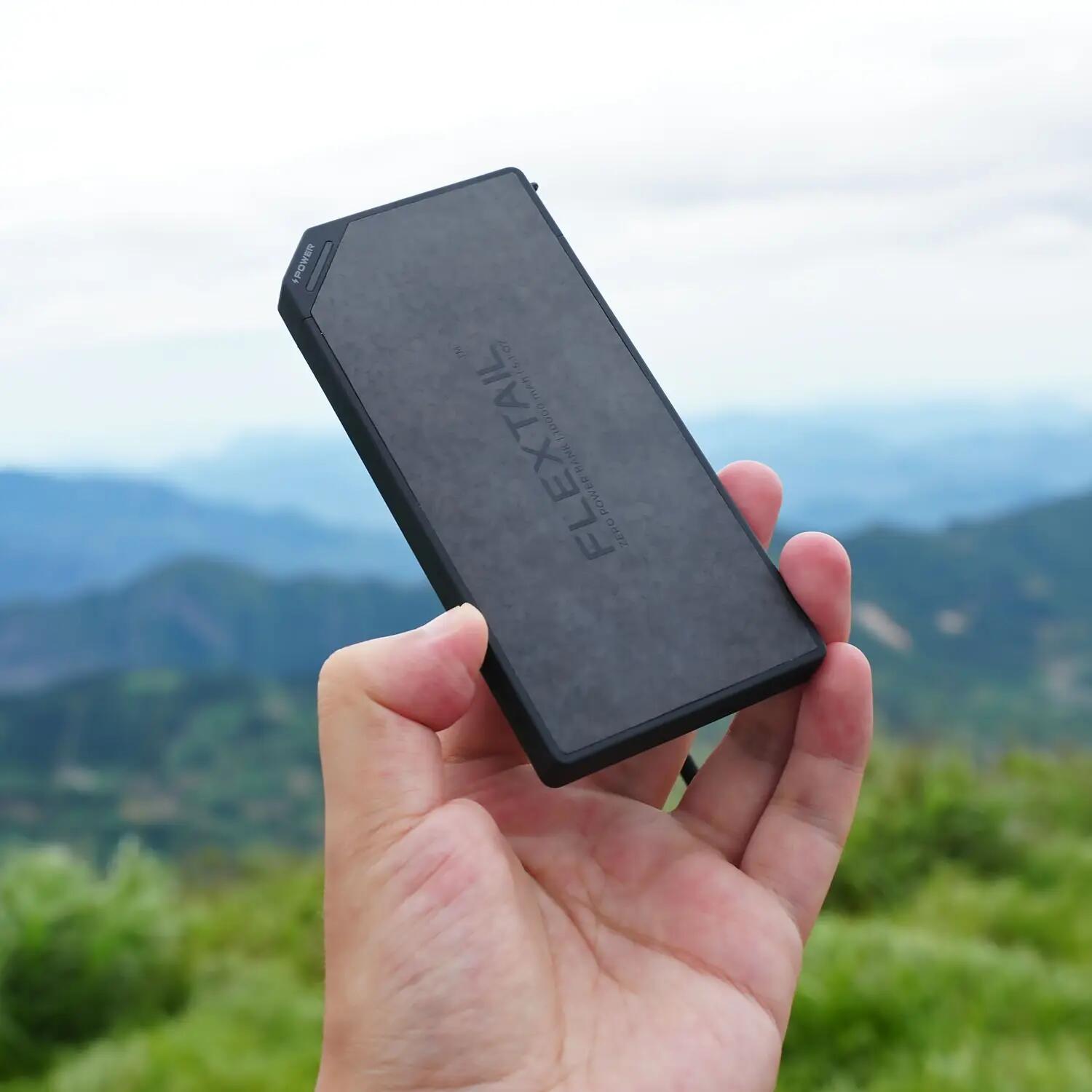 Powerbanka ZERO Power 10000 mAh - kovaný karbon, 145 g 4/13