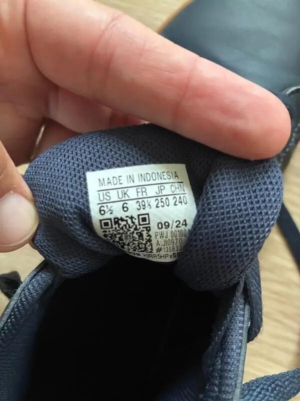 Entre Particuliers - Adidas Sneakers, size 39 1/3 3/4