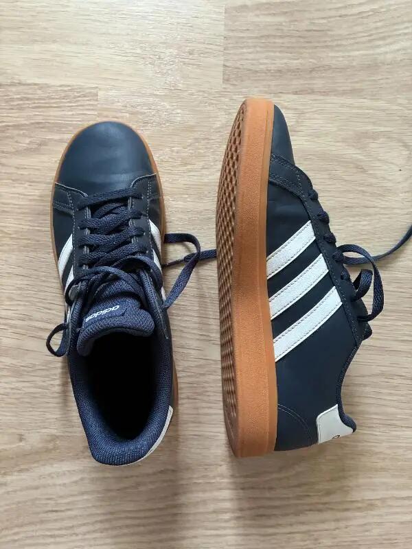 Entre Particuliers - Adidas Sneakers, size 39 1/3 2/4