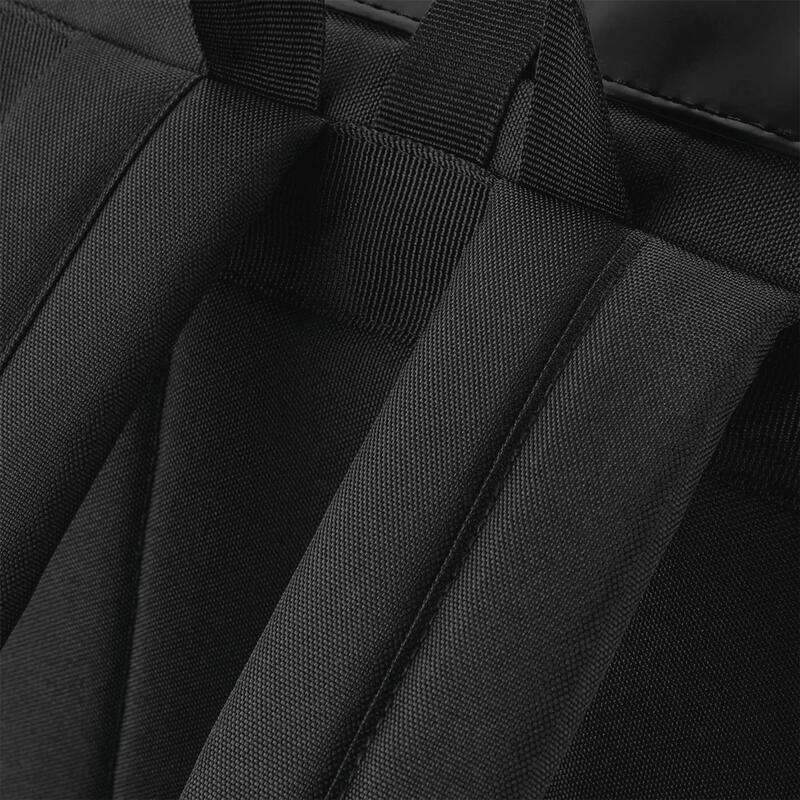 Sac à dos avec rabat roll-top en polyuréthane mat - Black - One Size