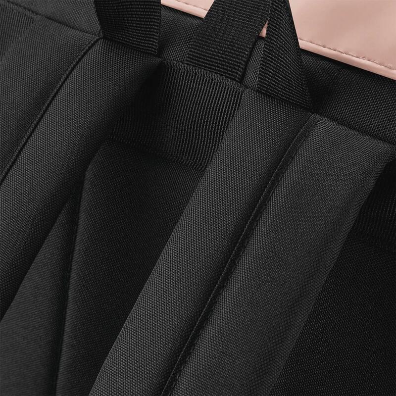 Sac à dos avec rabat roll-top en polyuréthane mat  - Nude Pink - One Size