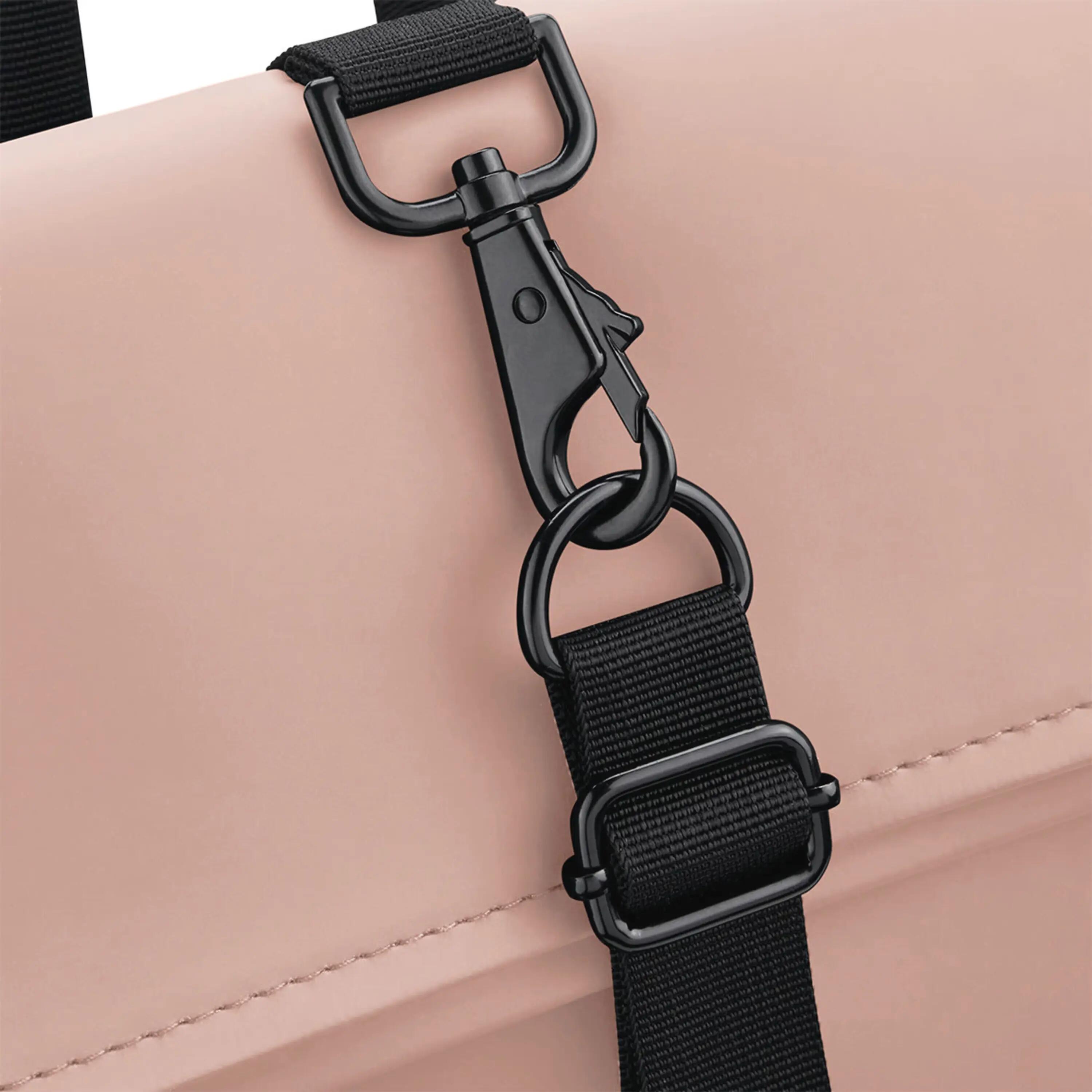 Sac à dos avec rabat roll-top en polyuréthane mat  - Nude Pink - One Size 3/4