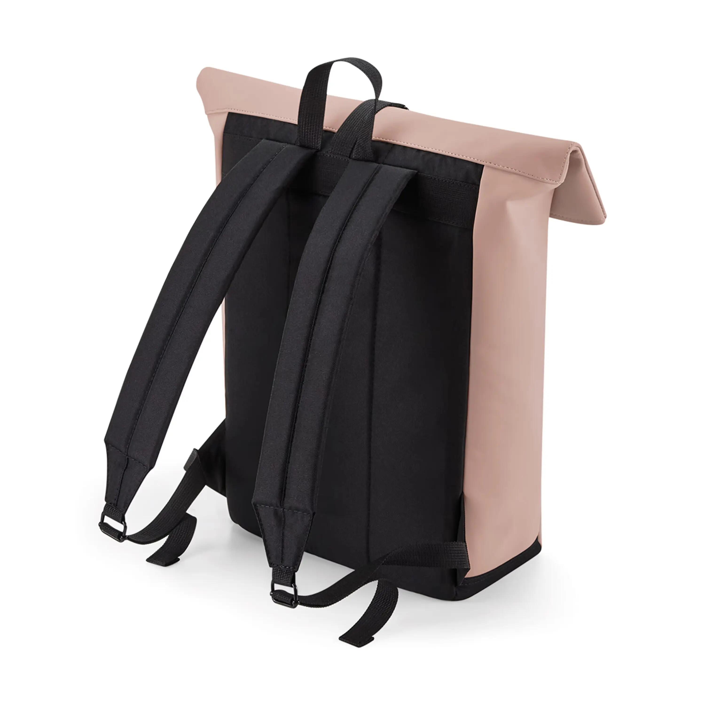 Sac à dos avec rabat roll-top en polyuréthane mat  - Nude Pink - One Size 2/4