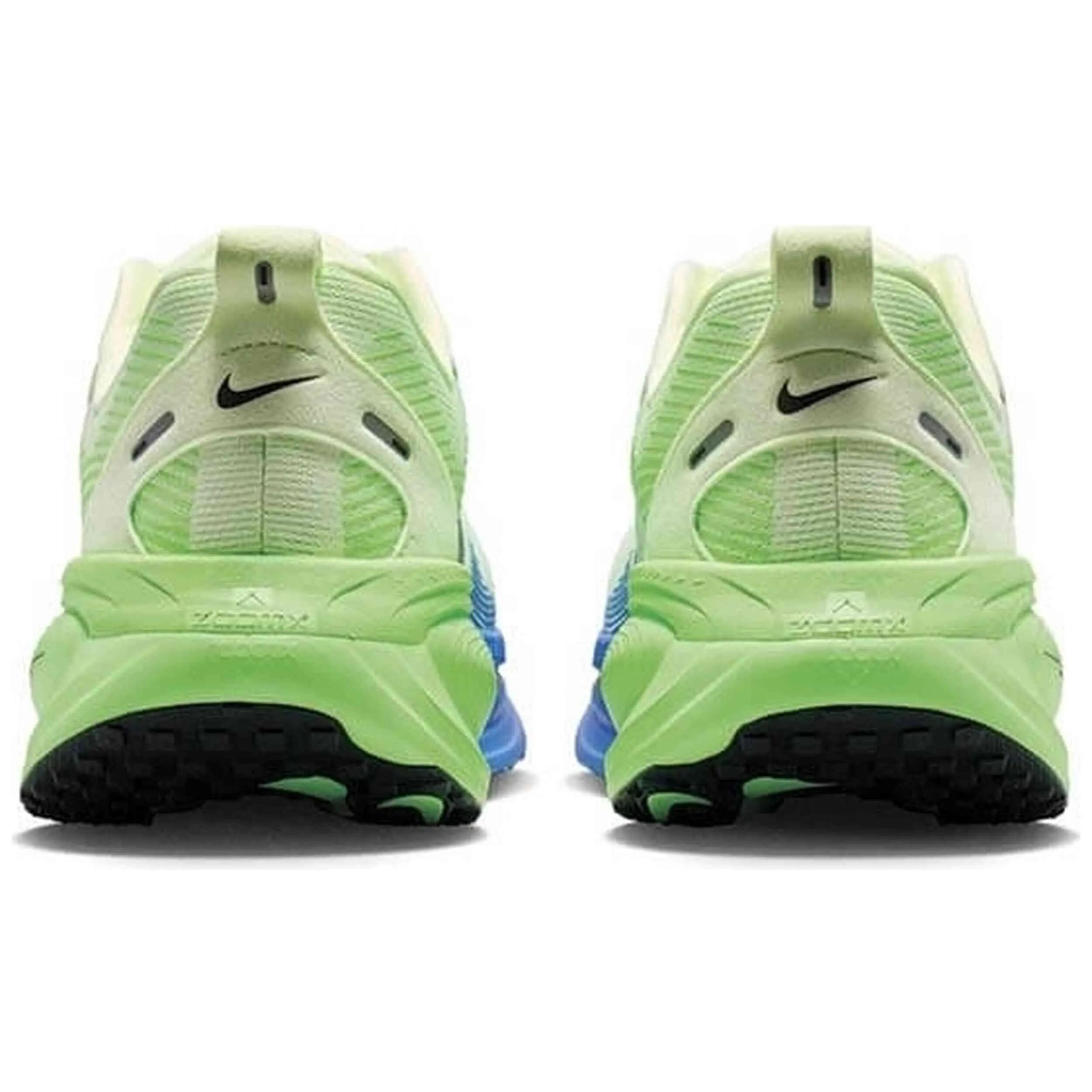 Tênis de corrida Nike modelo Vomero 18 para homem 4/5