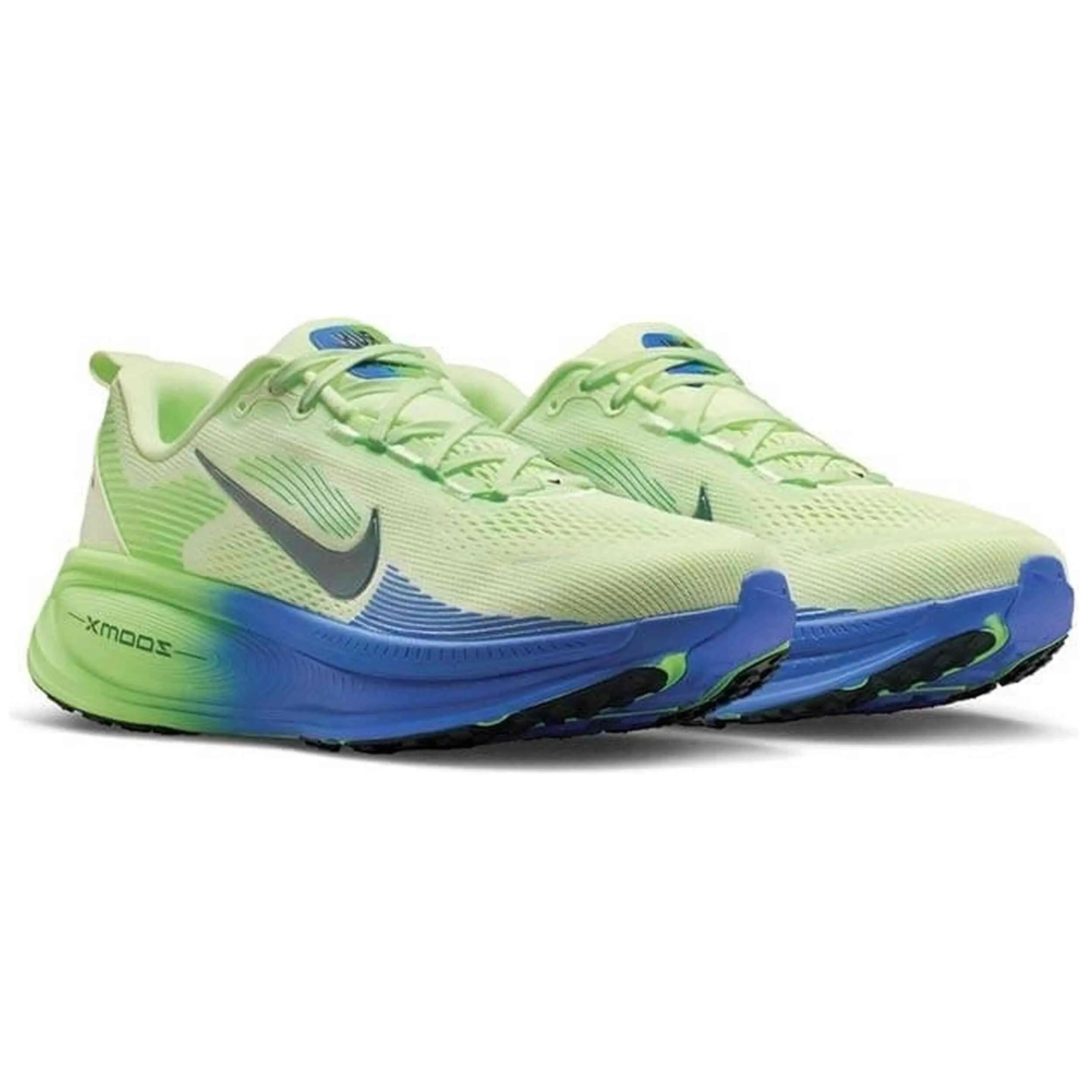 Tênis de corrida Nike modelo Vomero 18 para homem 3/5