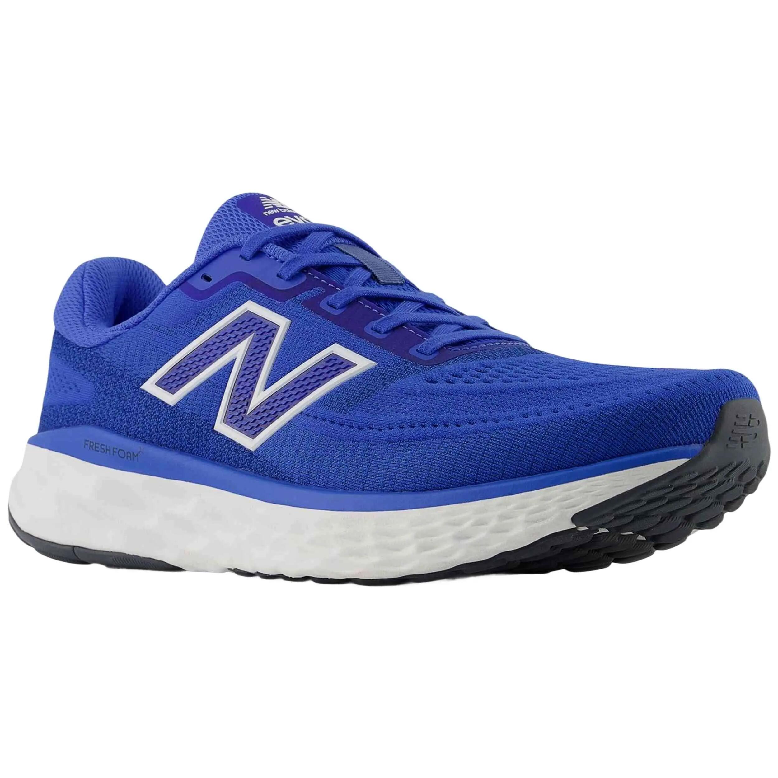 Scarpe da running New balance modello Zapatillas New Balance Fresh Fo per uomini 3/5