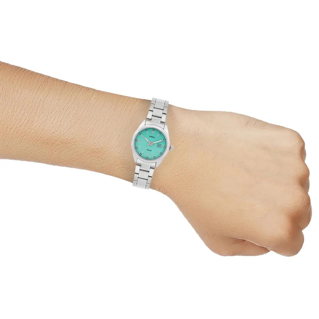 Casio Analogique Montre Argent/Bleu UTP-1302PD-2A2VEF 4/5