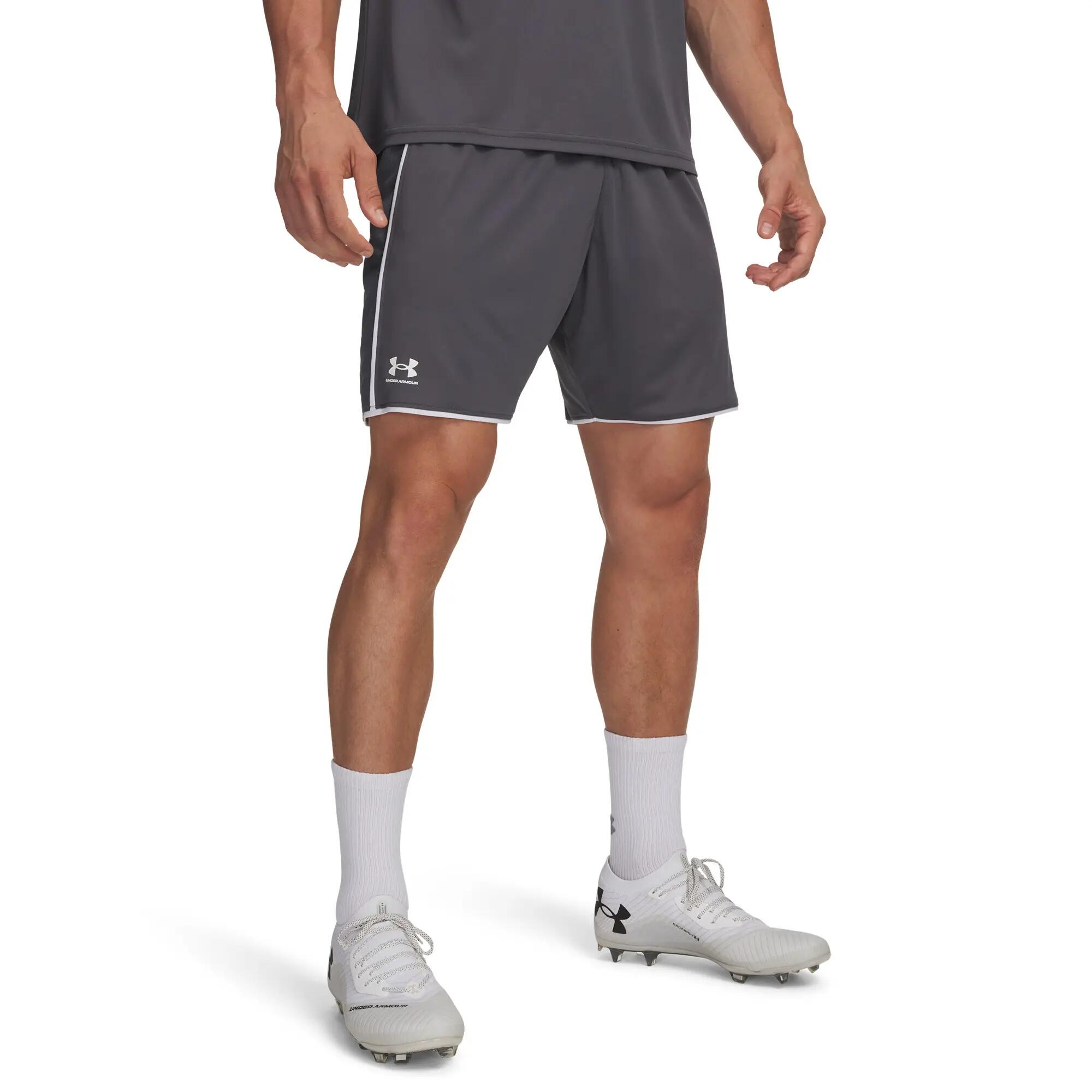 UNDER ARMOUR picture