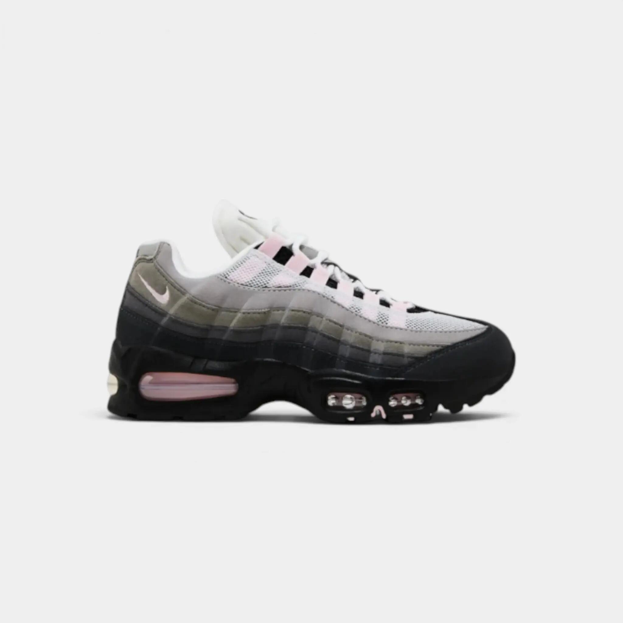 NIKE picture